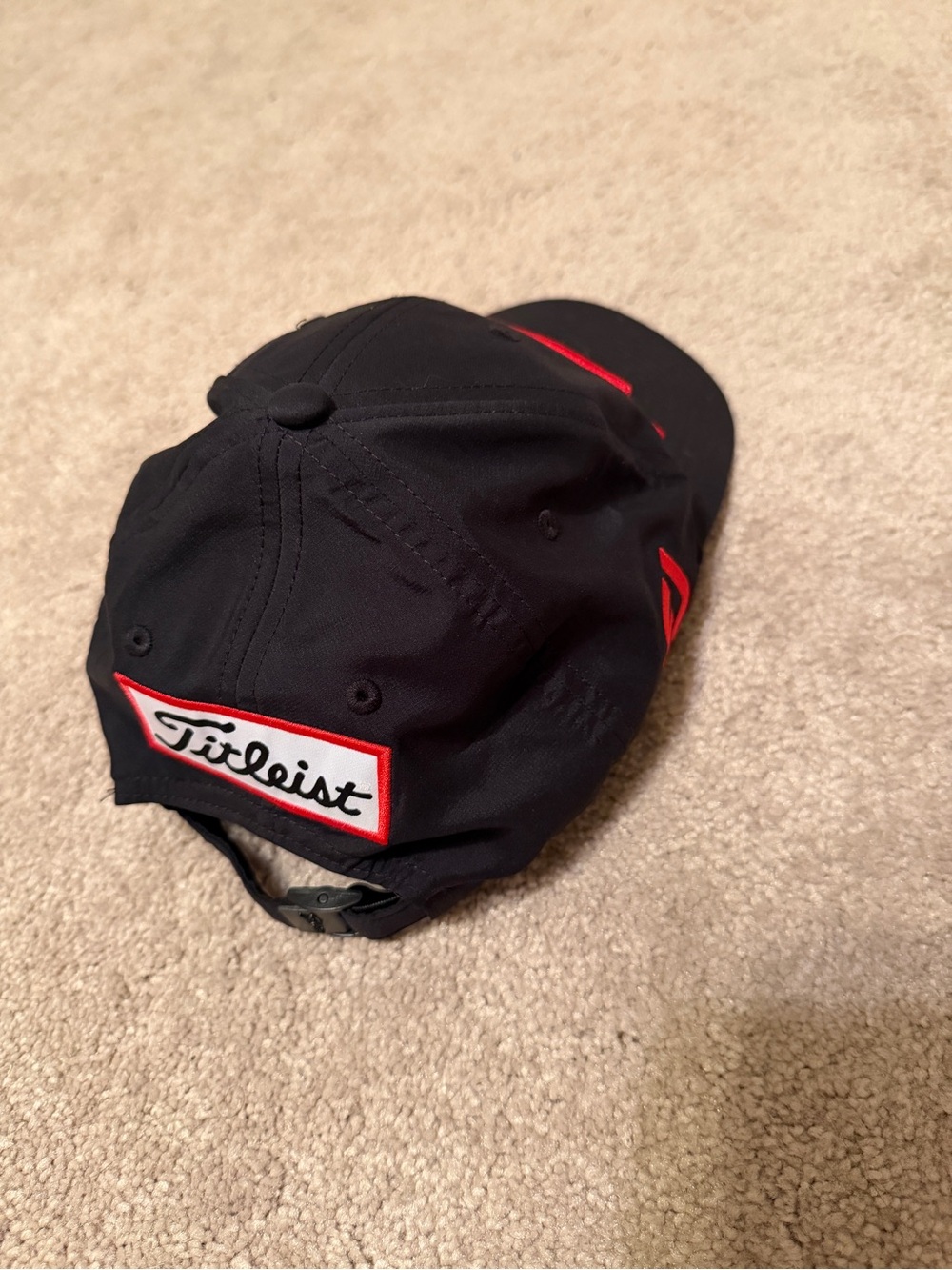 Brand New Never Worn - Titleist Golf Hat Black with Red Script Logo - Picture 2 of 4